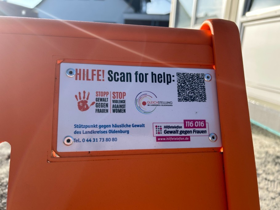 Hinweisschild Orange Bank