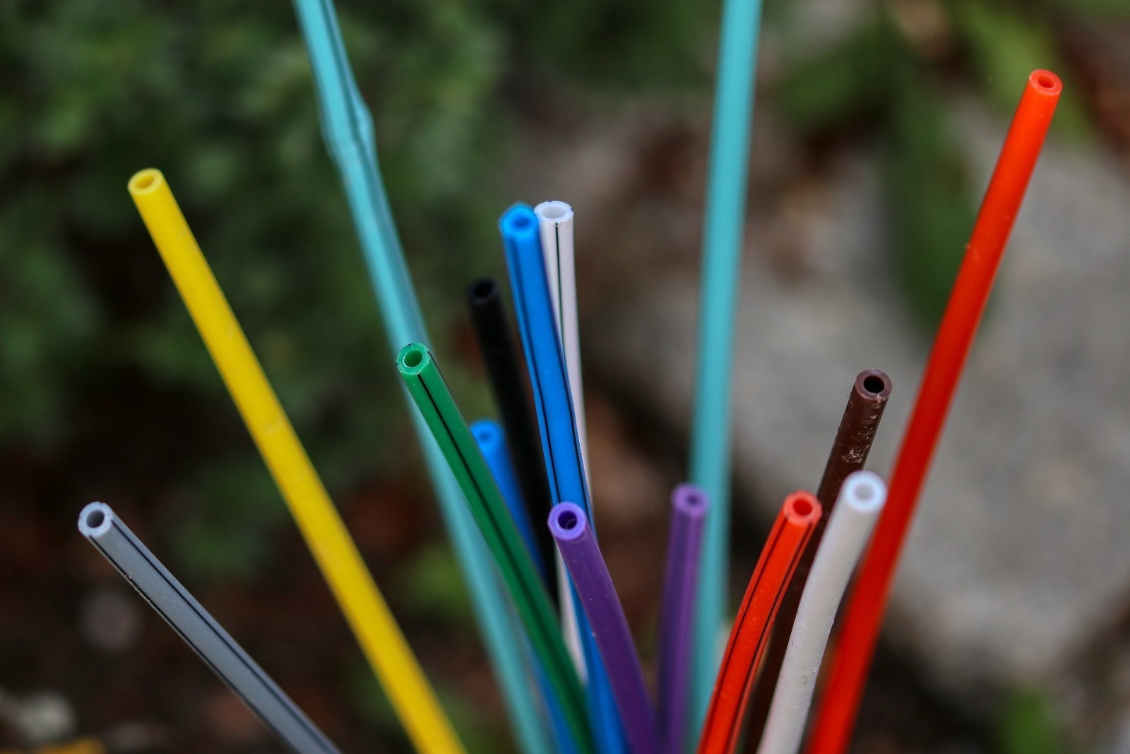 Bunte Glasfaserkabel